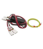 APC Prodlužovací kabel pro systémy Smart-UPS RT pro externí sadu baterií 192 V ss., 4,5 m