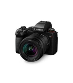 Panasonic Lumix DC-S5 Mark II + Lumix S 20-60 mm f/3,5-5,6 Macro O.I.S. 24,2 Mpx, černá