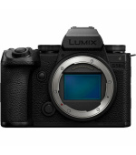 Panasonic Lumix DC-S5 Mark IIx + S 50 mm f/1,8, 24,2 Mpx, černá