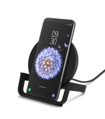 Belkin BOOST CHARGE™ Qi 10W Bezdrátová stojánková nabíječka, černá