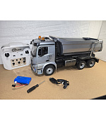 RC sklápěč Mercedes-Benz Arocs 1:20 šedá
