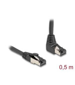 Delock Síťový kabel RJ45 Cat.8.1 S/FTP, zalomený nahoru o 90° / přímý, 0,5 m, černý