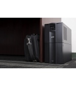 APC Smart-UPS 2200VA LCD 230V with SmartConnect