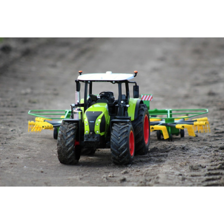 Set RC traktoru Arion Claas 1/16 s obracečkou sena