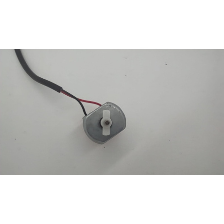 Servo motor - vhodný do malých crawlerů a jiných strojů